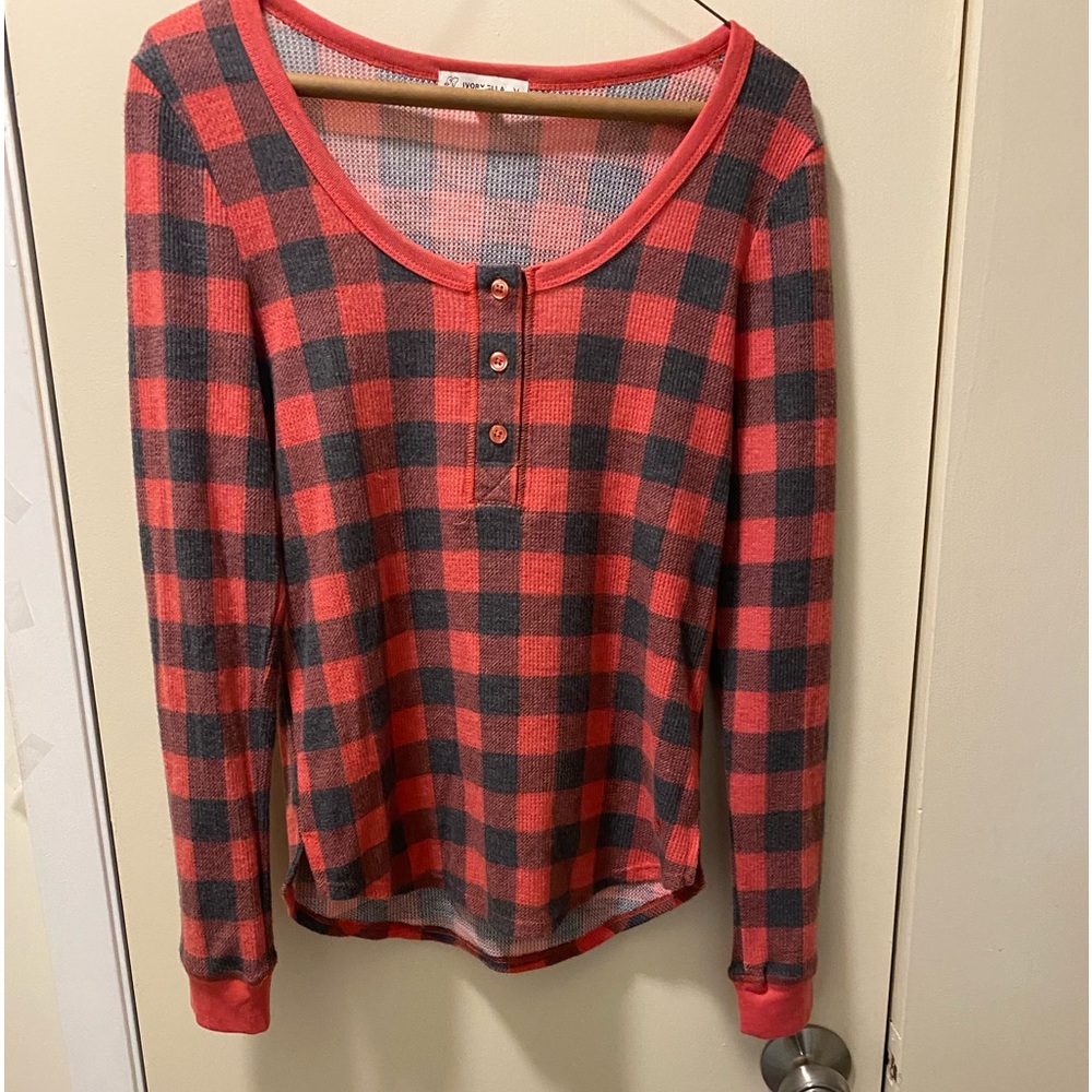 Thermal plaid top
